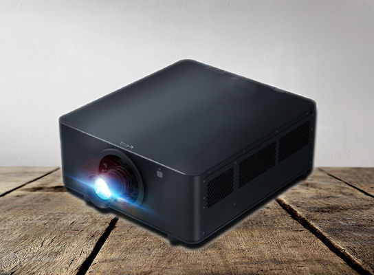 قیمت خوب پروژکتورهای لیزری LED RGB DLP بزرگ 4K ارتقاء 2716x1528 ODM آنلاین